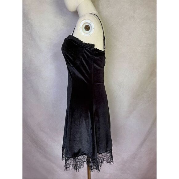 Black Velvet Slip Style Dress - Picture 4 of 5